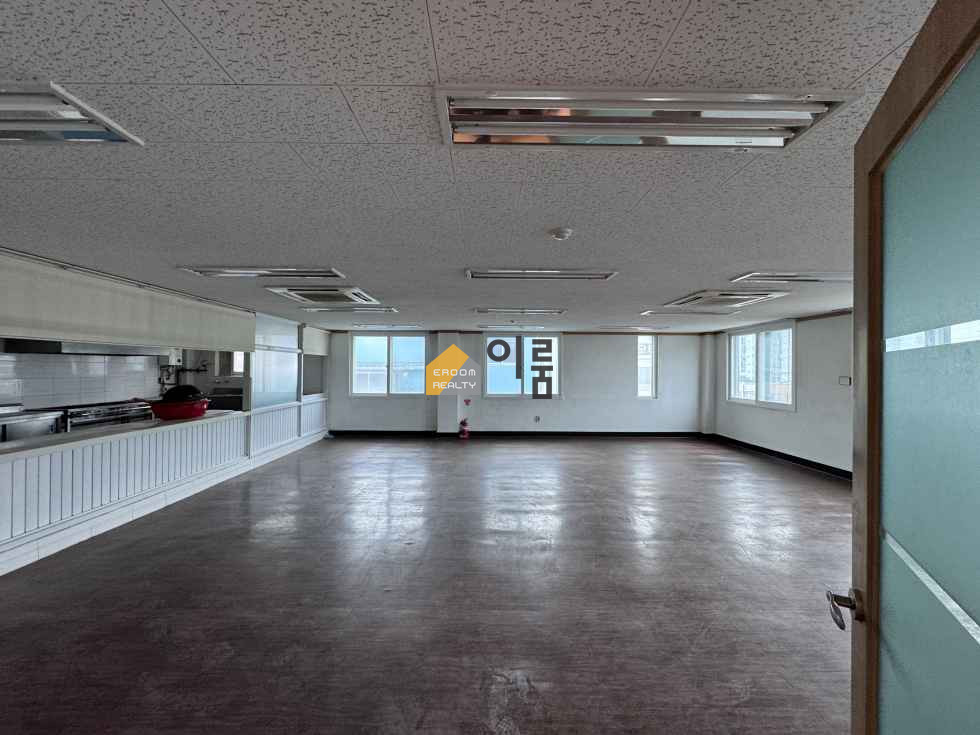 서울 광진구 군자동 [4층 사무실월세] 보2500월190관15 / 군자동,즉시입주,중소형,구분사무실,대로변 월세 매물번호 13837 사진 1
