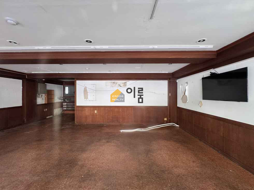 서울 중랑구 망우동 [1층 상가월세] 보2000월200관0 / 망우동,주차(상가앞,최대2대),즉시입주,대로노출형 월세 매물번호 14010 사진 1