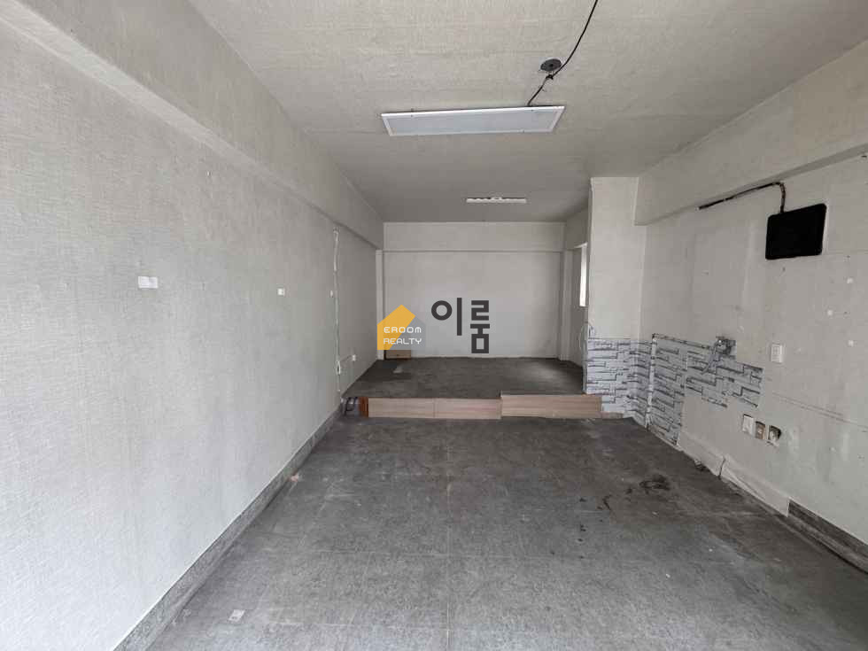 서울 광진구 중곡동 [1층 상가월세] 보2000월60관0 / 중곡동,즉시입주,VAT별도(계산서발행여부 확인전) 월세 매물번호 13612 사진 1