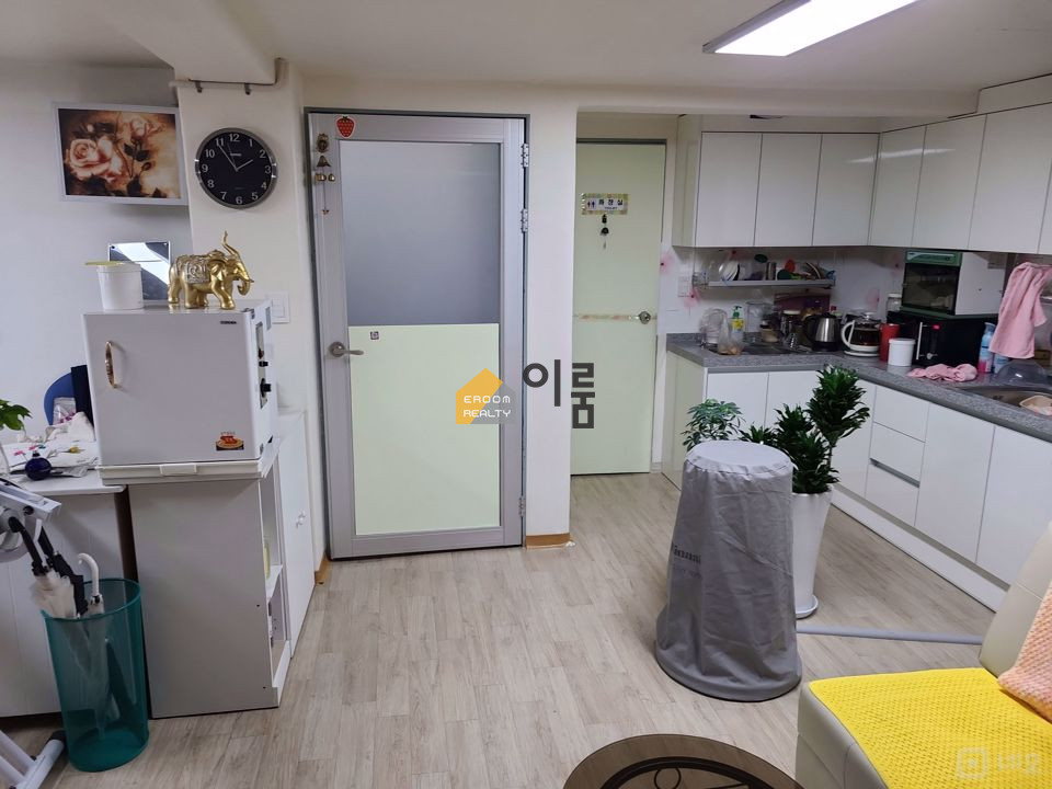 서울 광진구 구의동 [2층 사무실월세] 보1500월108관0권5000 / 구의동,협의후입주,구의역,피부샵 월세 매물번호 14129 사진 4