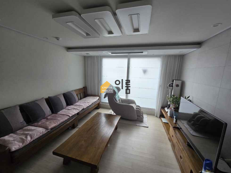 서울 중랑구 면목동 [3층 쓰리룸매매] 매가 7억 / 면목동,대출,주차,협의후입주,신통(면목8구역) 매매 매물번호 14222 사진 1