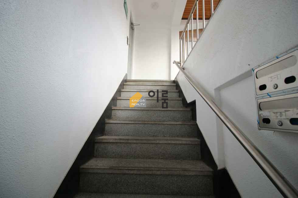 서울 광진구 중곡동 [4층건물 통매] 매가 17억 / 중곡동,대지41.6평(평당4090),상가주택 매매 매물번호 11446 사진 3