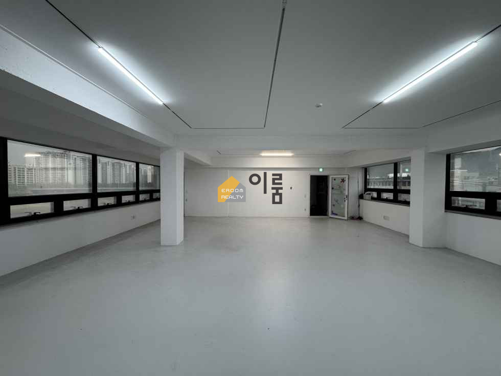서울 광진구 중곡동 [4층 사무실월세] 보2000월150관20 / 중곡동,주차,협의후입주,사무실 월세 매물번호 13886 사진 2