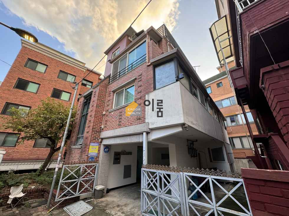 서울 광진구 중곡동 [3층건물 통매] 매가 13억 / 중곡동,대지38평(평당 2,816),주차(협소),협의후입주,3가구,위반건축물 매매 매물번호 13946 사진 1