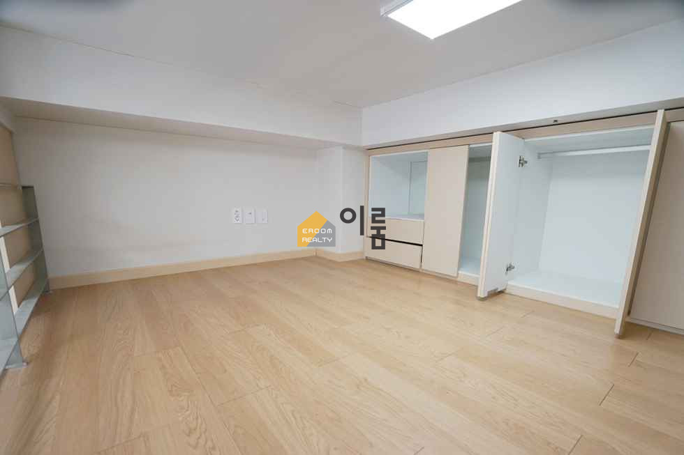 서울 광진구 구의동 243-71 [13층 원룸월세] 보2억300월+관34 / 구의동,대출(HUG),주차(+4.4만),협의후입주(11월7일~),풀옵션,복층 월세 매물번호 14428 사진 3