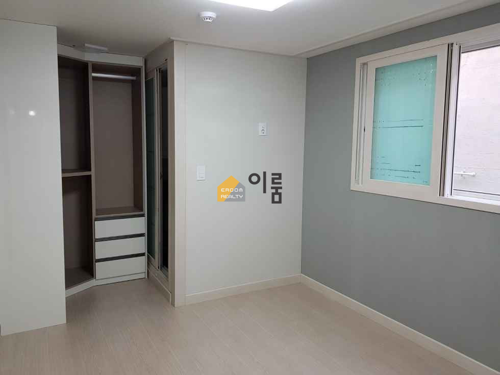 서울 광진구 중곡동 618-7 [3층 쓰리룸매매] 매가 6억8000관5 / 중곡동,대출,주차,협의후입주(10월말~),실거주가능,2017년식 매매 매물번호 14429 사진 8