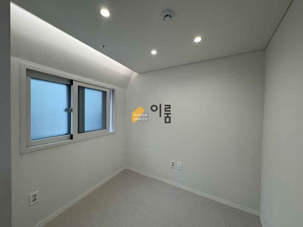 서울 광진구 중곡동 578-9 [4층 쓰리룸월세] 보2억월90,3억월45관8/ 중곡동,주차(+5만),즉시입주,풀옵션,신축(첫입주),테라스,방3화1 월세 매물번호 14434 사진 8